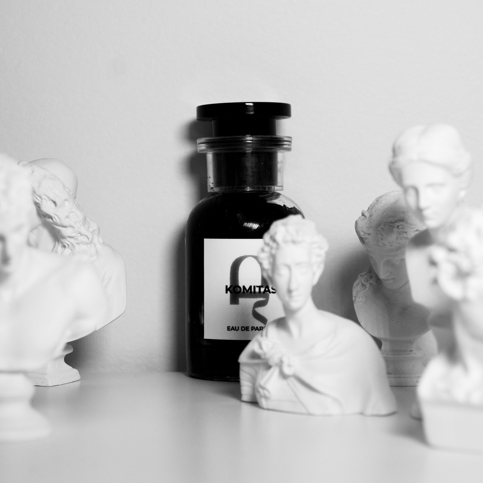Komitas: Eau de Parfum